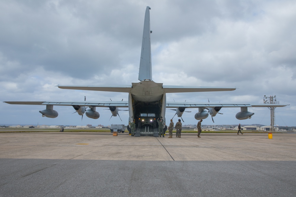 3rd Landing Support Battalion provides air transportation support at K5R Airfield