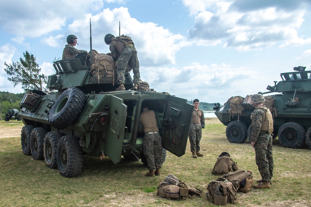 Light Armored Reconnaissance Conduct Beach Landing