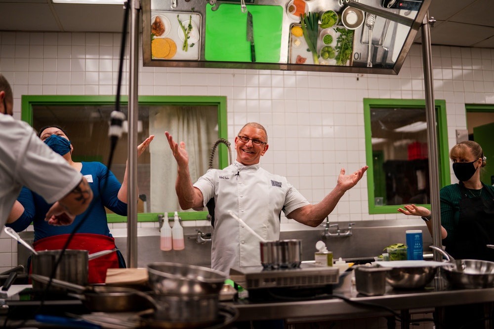 Chef Irvine Visits JBLM