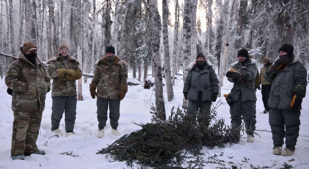 Distinguished leaders visit Arctic Survival School