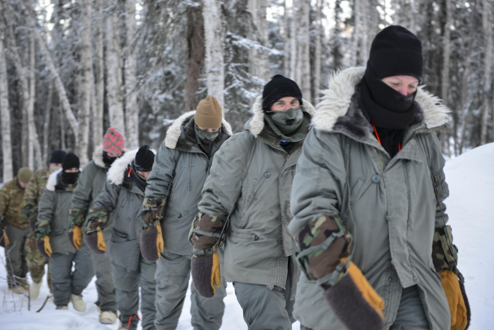 Distinguished leaders visit Arctic Survival School