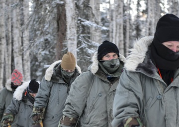 Distinguished leaders visit Arctic Survival School