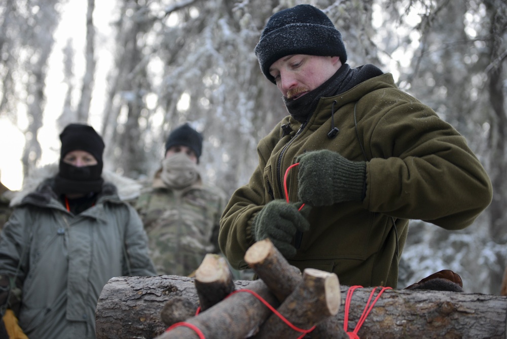 Distinguished leaders visit Arctic Survival School