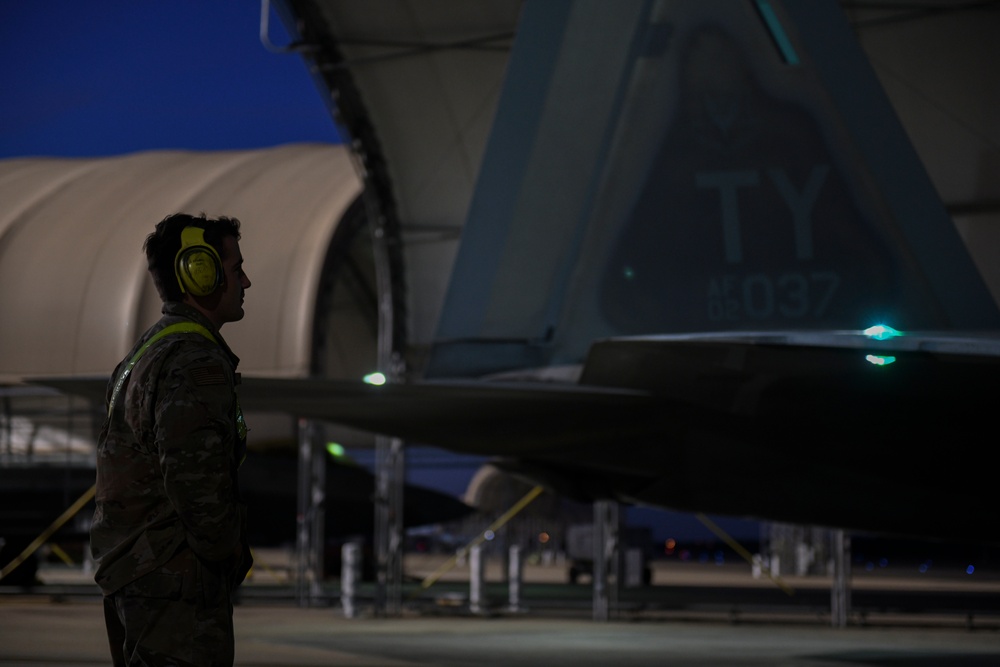 F-22 Raptor Night Flight