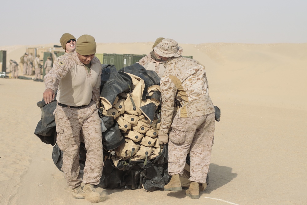 TACR: 15th MEU Marines, Sailors set up forward operating base at Camp Buehring, Kuwait