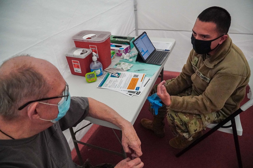 Military Medics Vaccinate Prince George's County Residents