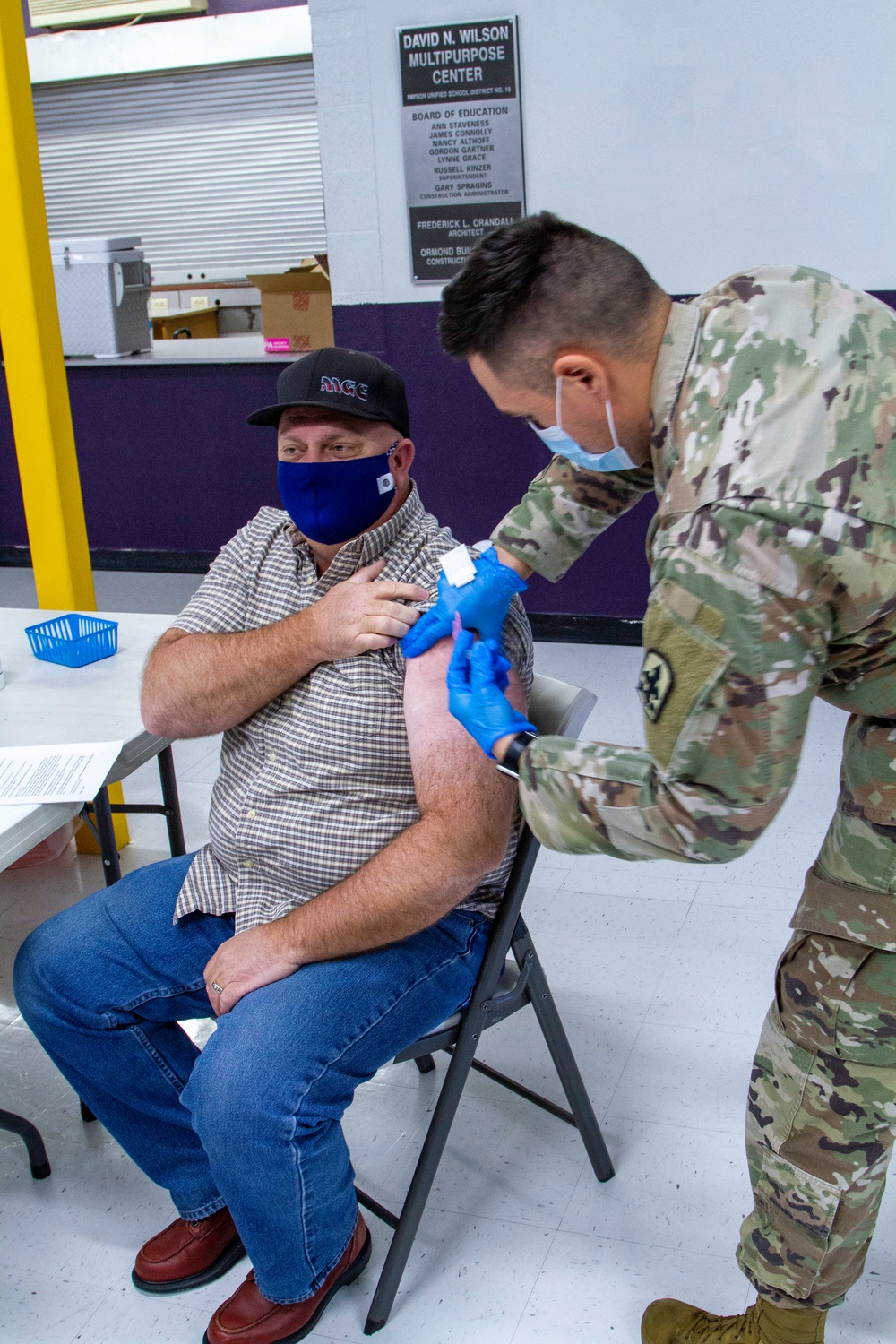 Arizona National Guard Soldiers Administer COVID-19 Vaccine in Gila County