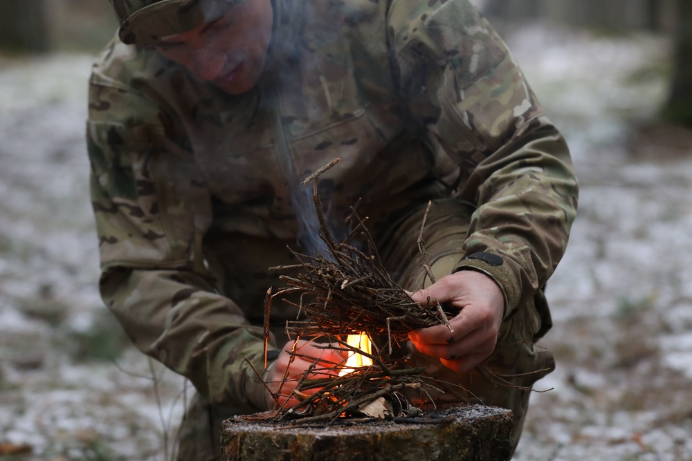 UK Soldiers sharpen survival skills