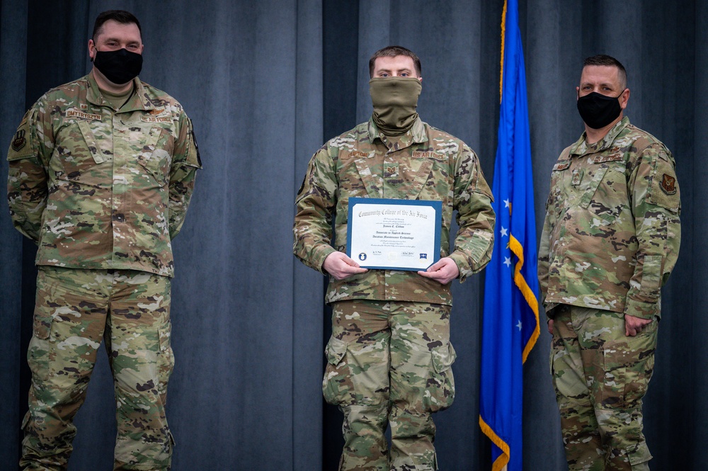 Barksdale Airmen CCAF graduation