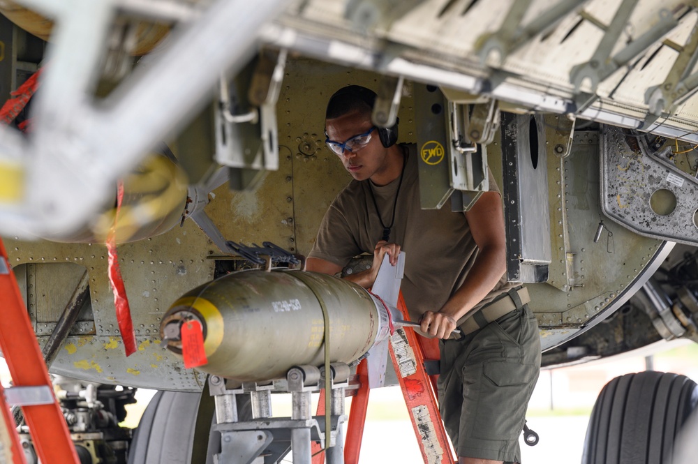 B-52 munitions load