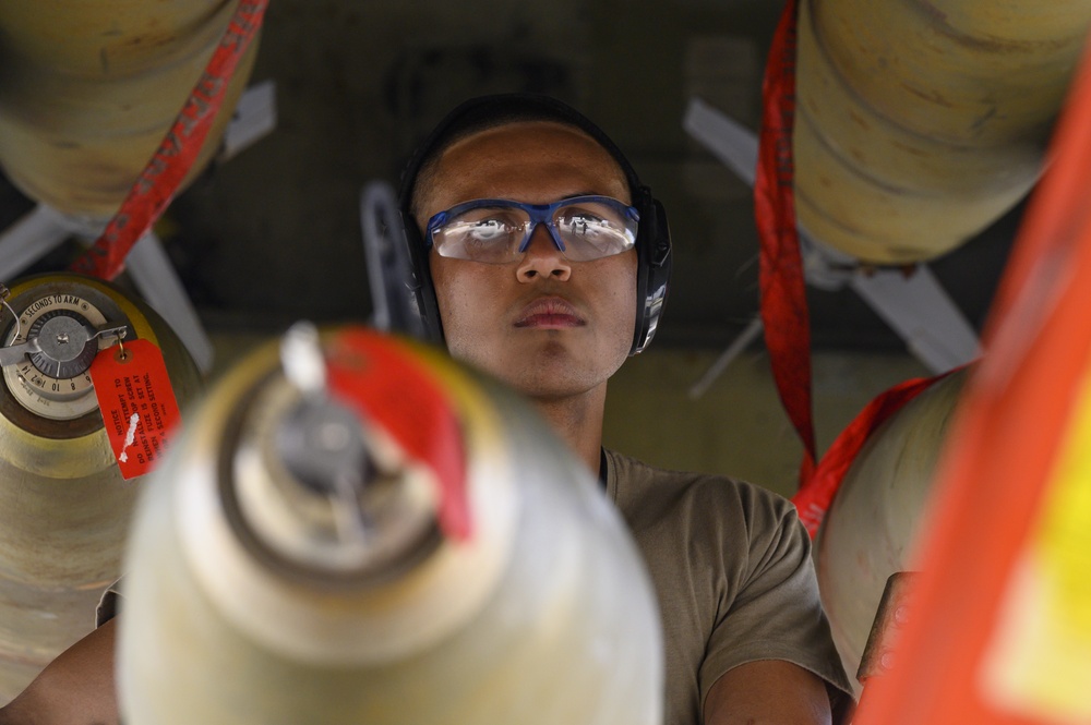 B-52 munitions load