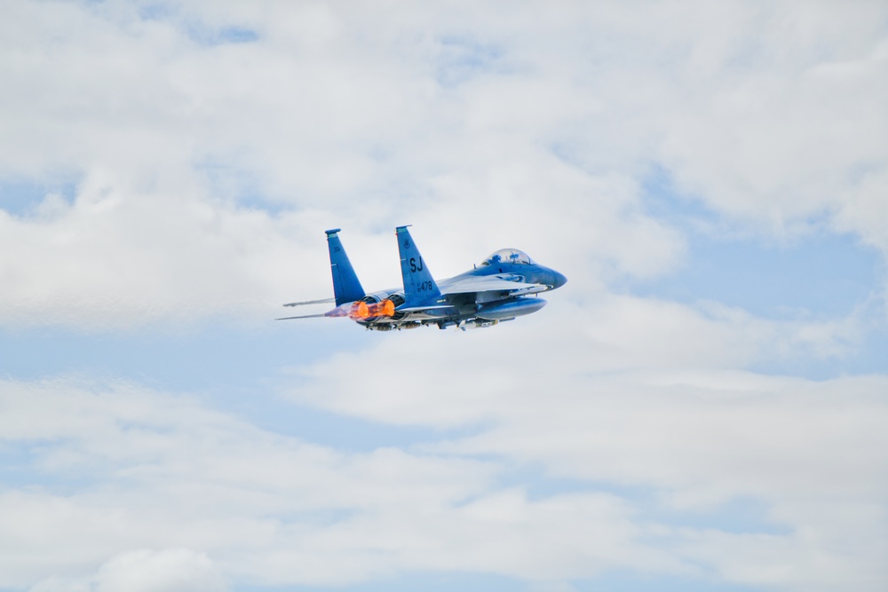 Members of the 332 Air Expeditionary Wing Perform Maintenance Exercise