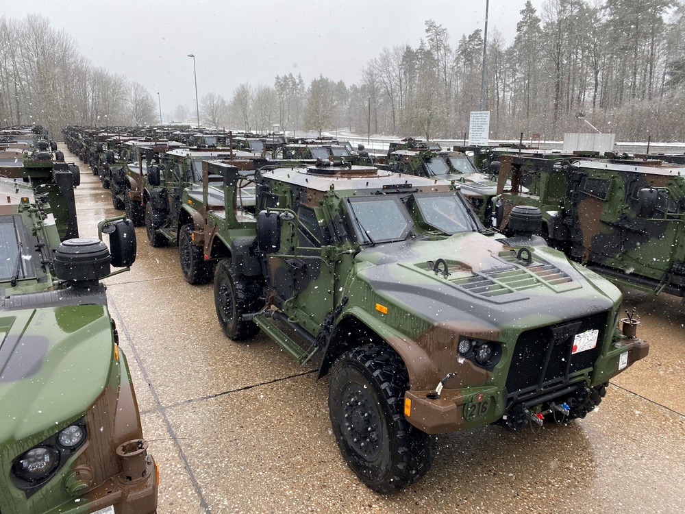 2CR receives JLTV