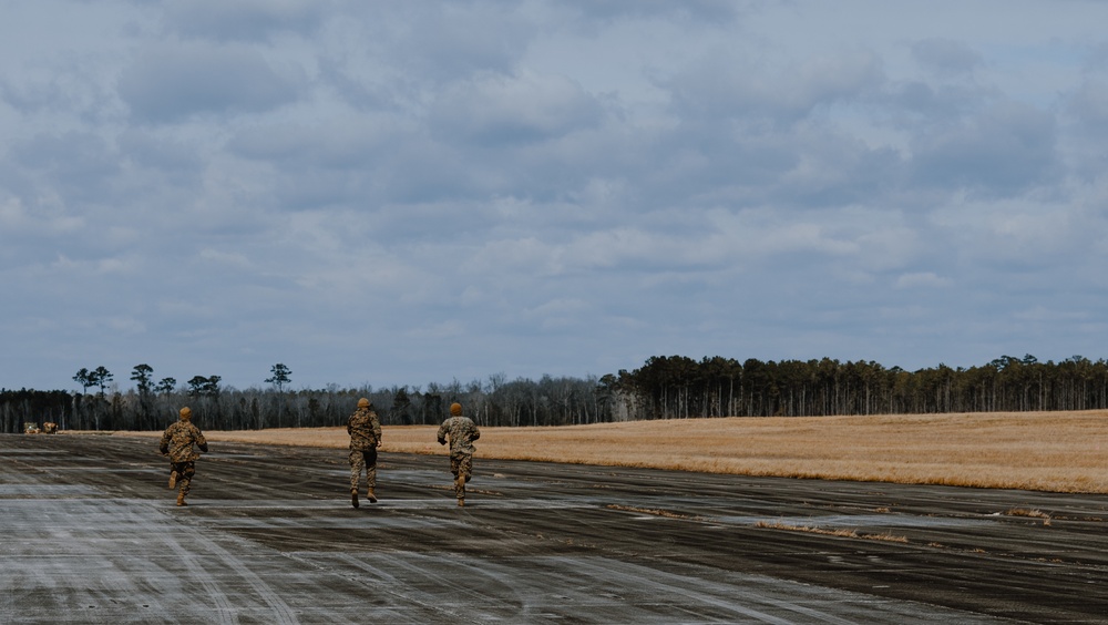 2nd Landing Support Battalion Conducts Air Delivery Training