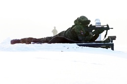 Croatian Troops sharpen small arms skills