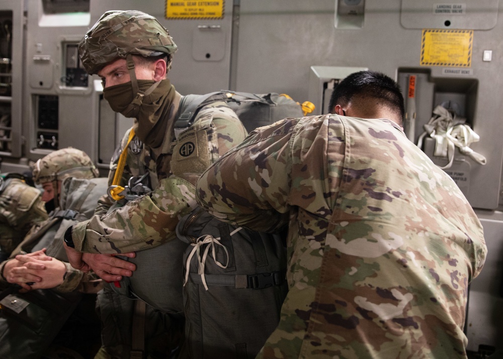 3rd BCT Paratroopers jump into JRTC