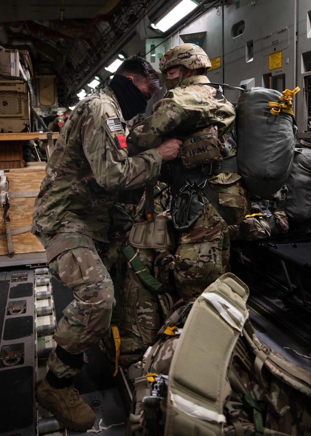 3rd BCT Paratroopers jump into JRTC