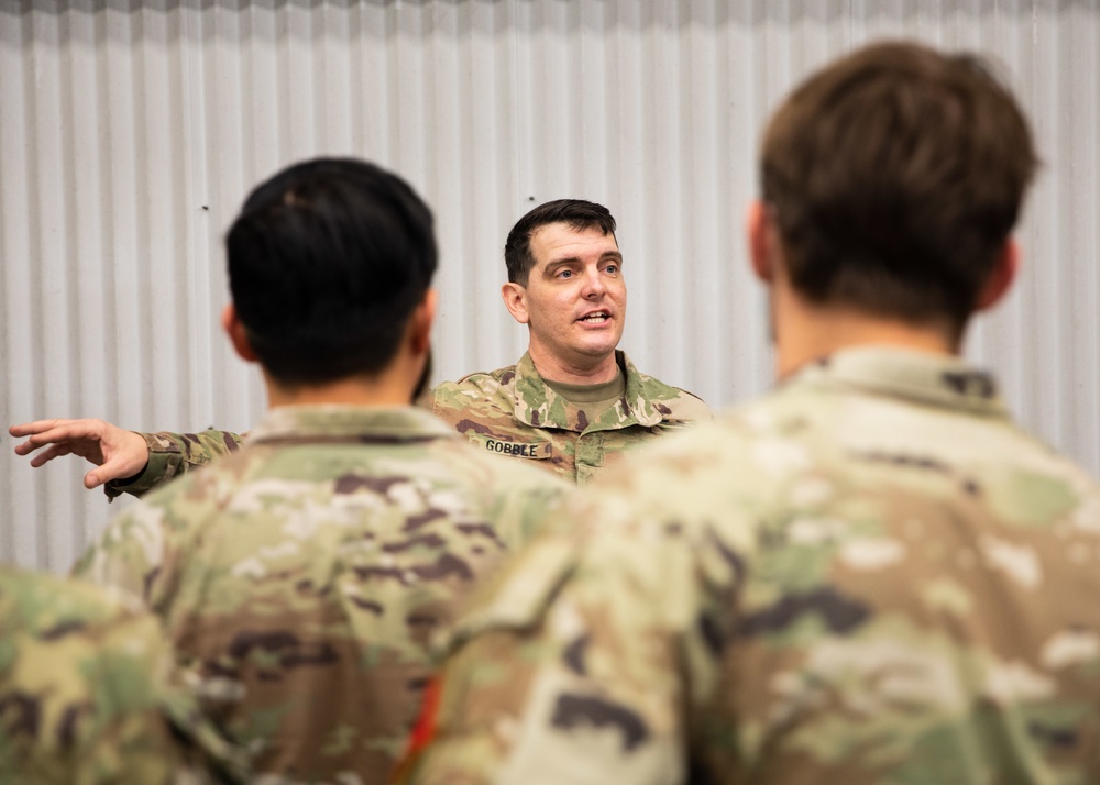 DVIDS - Images - Jumpmasters receive DACO Briefing [Image 7 of 7]