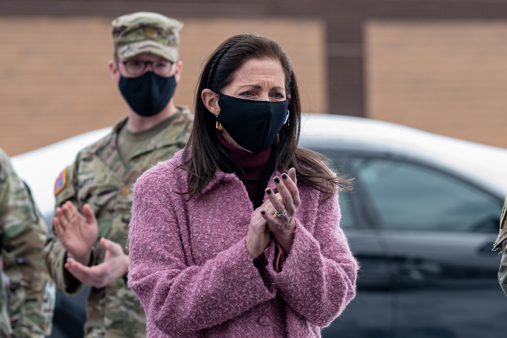 New Jersey First Lady visits National Guard returning from D.C.