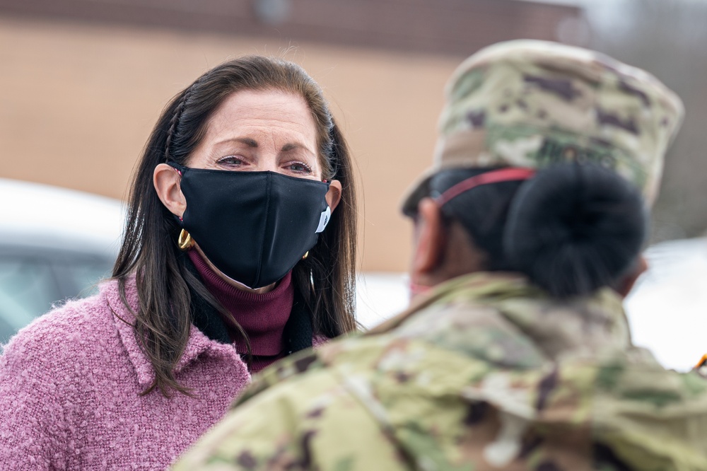 New Jersey First Lady visits National Guard returning from D.C.