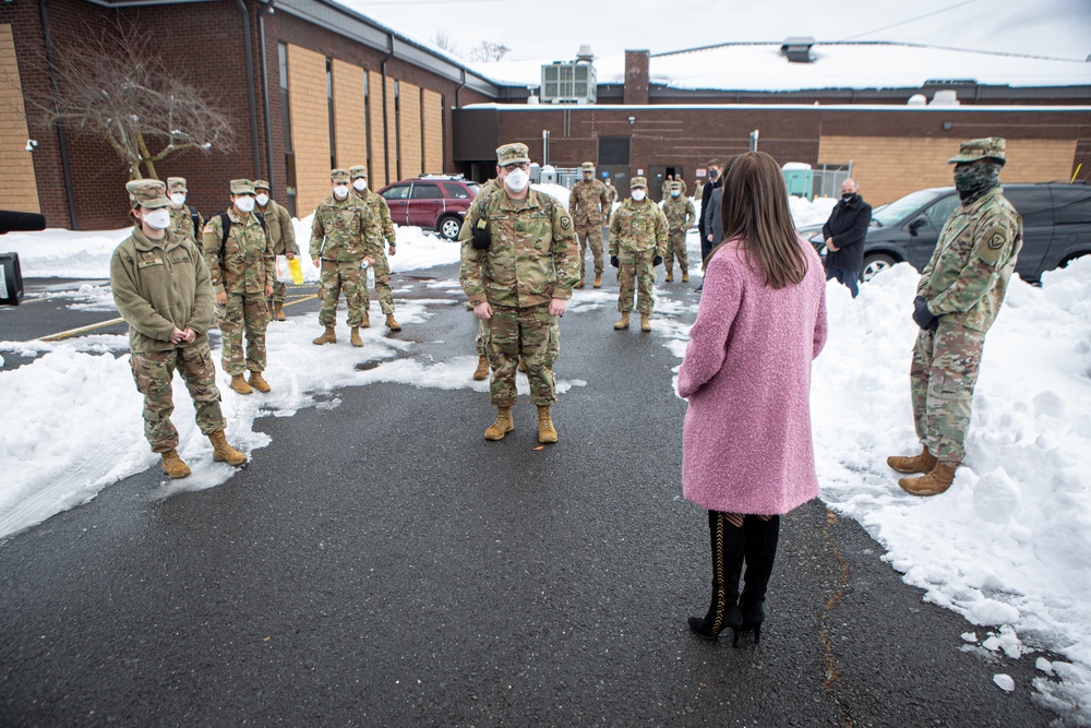 New Jersey First Lady visits National Guard returning from D.C.