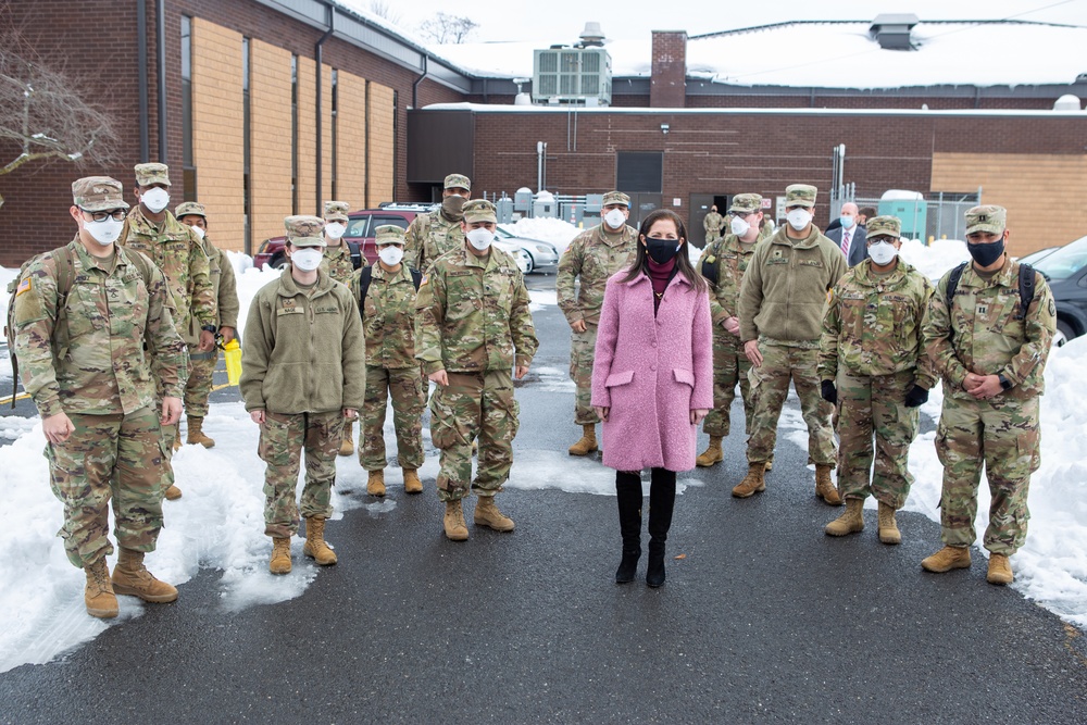 New Jersey First Lady visits National Guard returning from D.C.