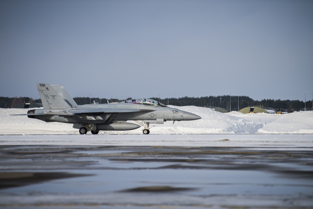 Misawa operates through record breaking December snowfall, demonstrates joint and allied force readiness
