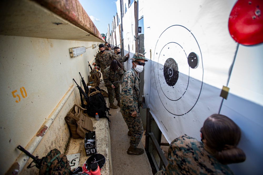 MCIPAC Marines maintain rifle proficiency