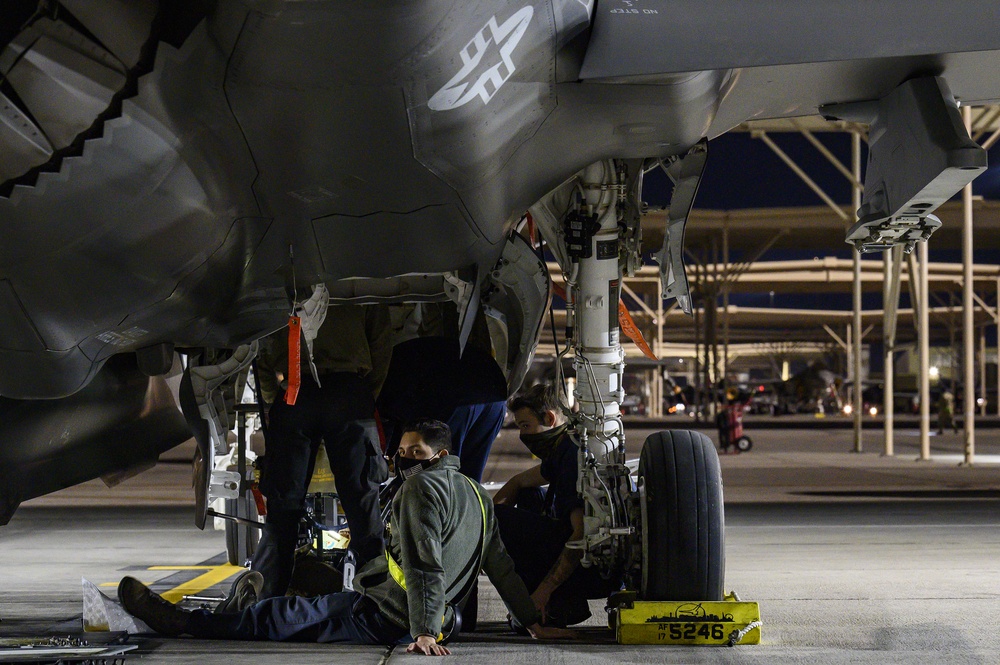 Light it up, Red Flag F-35 night maintenance