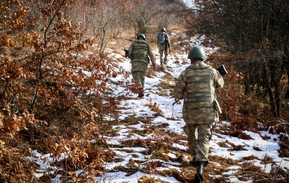 Turkish KFOR troops conduct ABL patrol