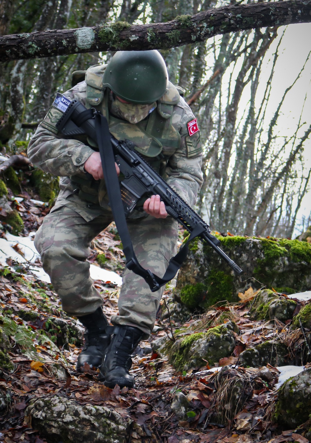 Turkish KFOR troop conducts ABL patrol
