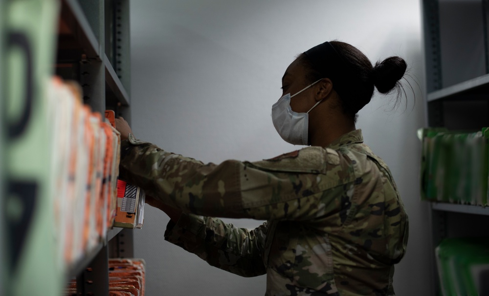 Airlifter of the week: Behind the medical curtain