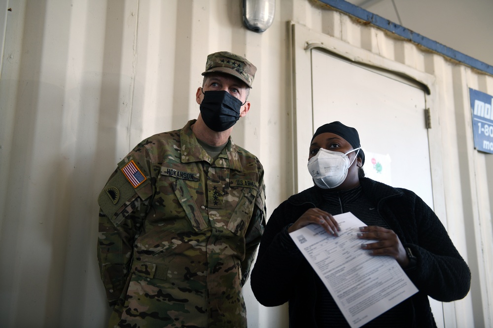 Gen. Hokanson vaccination site visit