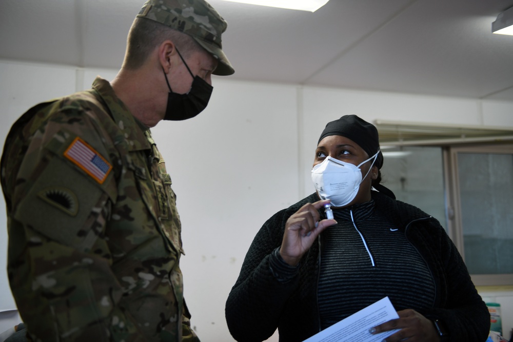 Gen. Hokanson vaccination site visit