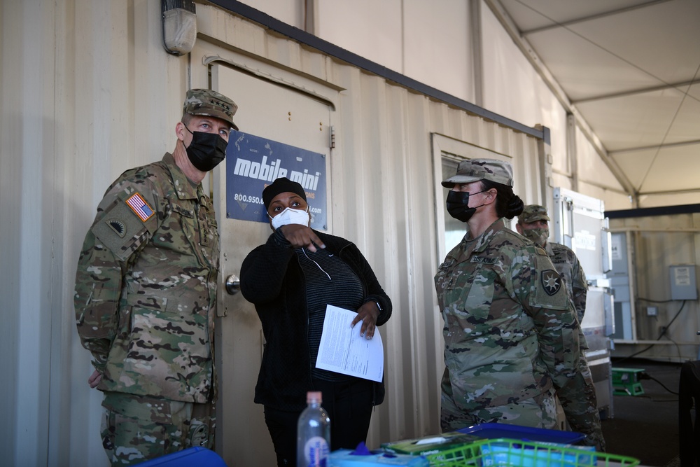 Gen. Hokanson vaccination site visit
