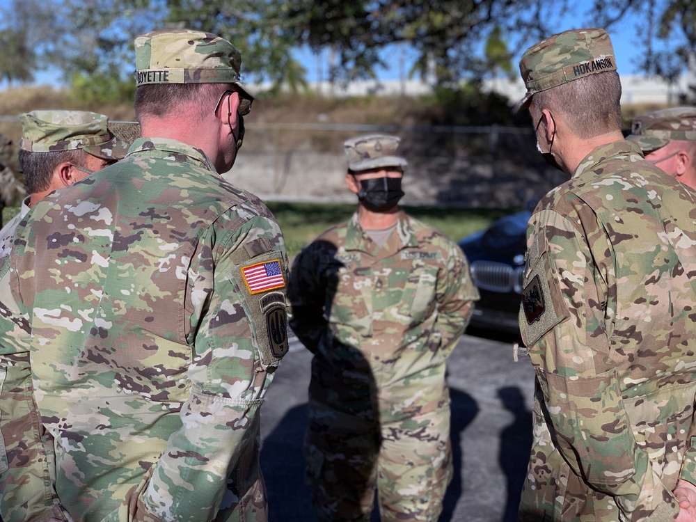 Gen. Hokanson vaccination site visit