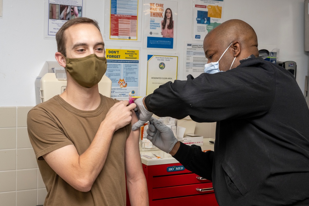 Recruiting Headquarters Receives COVID Vaccine