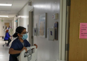 Army nurse supports Riverside hospital staff