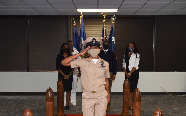 Houston Sailor Dons Anchors