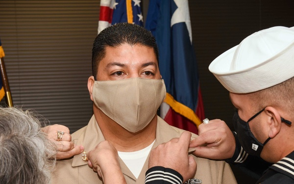 Houston Recruiter Dons Anchors