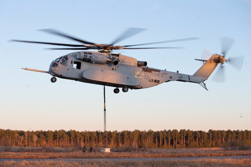 Hail to the King: CH-53K &quot;King Stallion&quot; tests its heavy-lifting capabilities