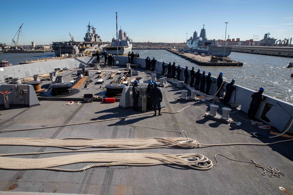 Arlington returns to Naval Station Norfolk