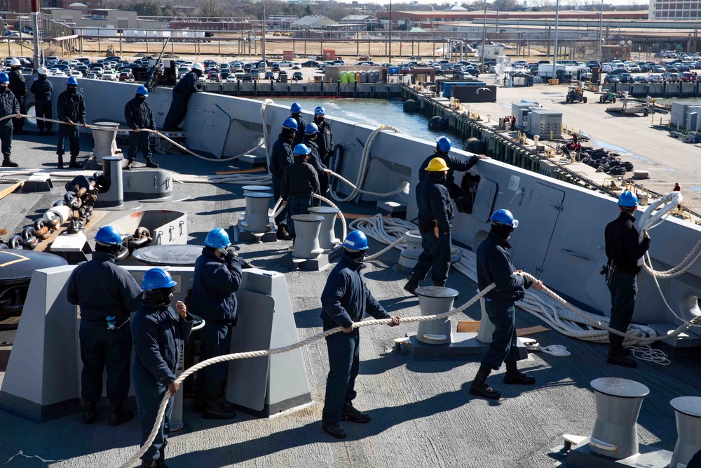 Arlington returns to Naval Station Norfolk