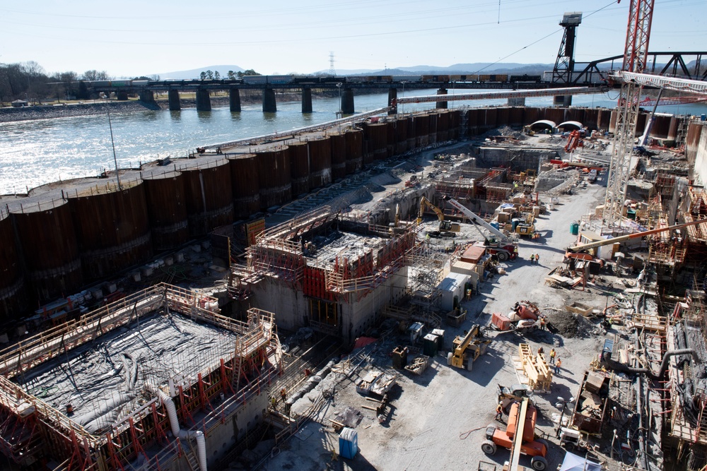 DVIDS - News - Chief Of Engineers Visits Chickamauga Lock Replacement ...