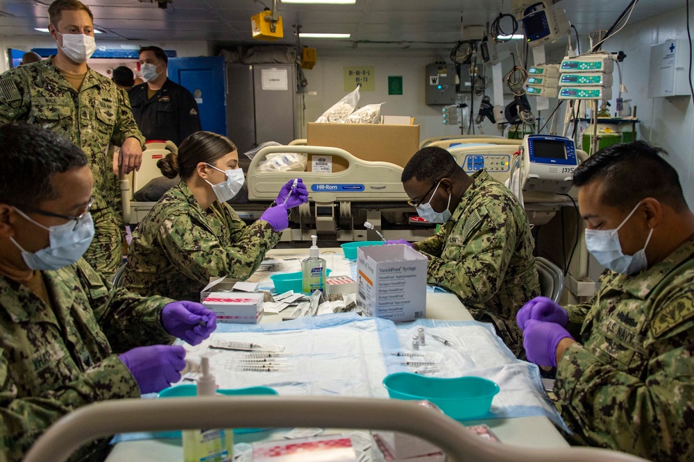Essex First Pacific Fleet Ship to Receive Vaccinations Aboard Ship