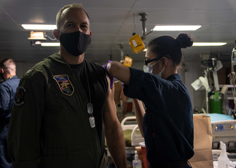 Essex First Pacific Fleet Ship to Receive Vaccinations Aboard Ship