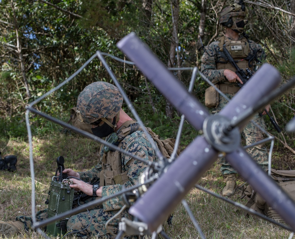 Marines with BLT 3/4 train in Okinawa