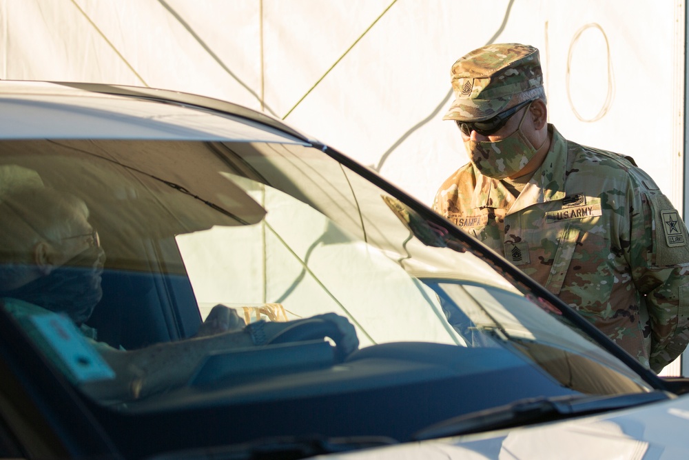 ARNG CSM Visits AZNG Covid Vaccine Site