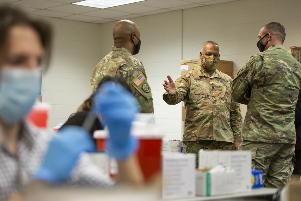 ARNG CSM Visits AZNG Covid Vaccine Site