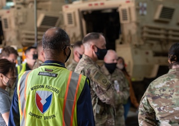 BG Swanson Visits the 401st AFSB